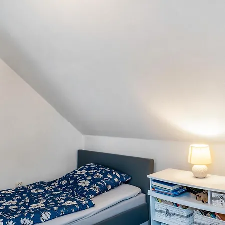 Haus Helene Апартаменты Zetel